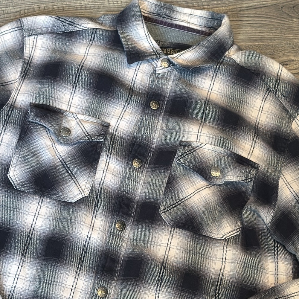 Grizzly Mountain Plaid Snap Button Down Mens Long Sleeve Flannel - Picture 2 of 5
